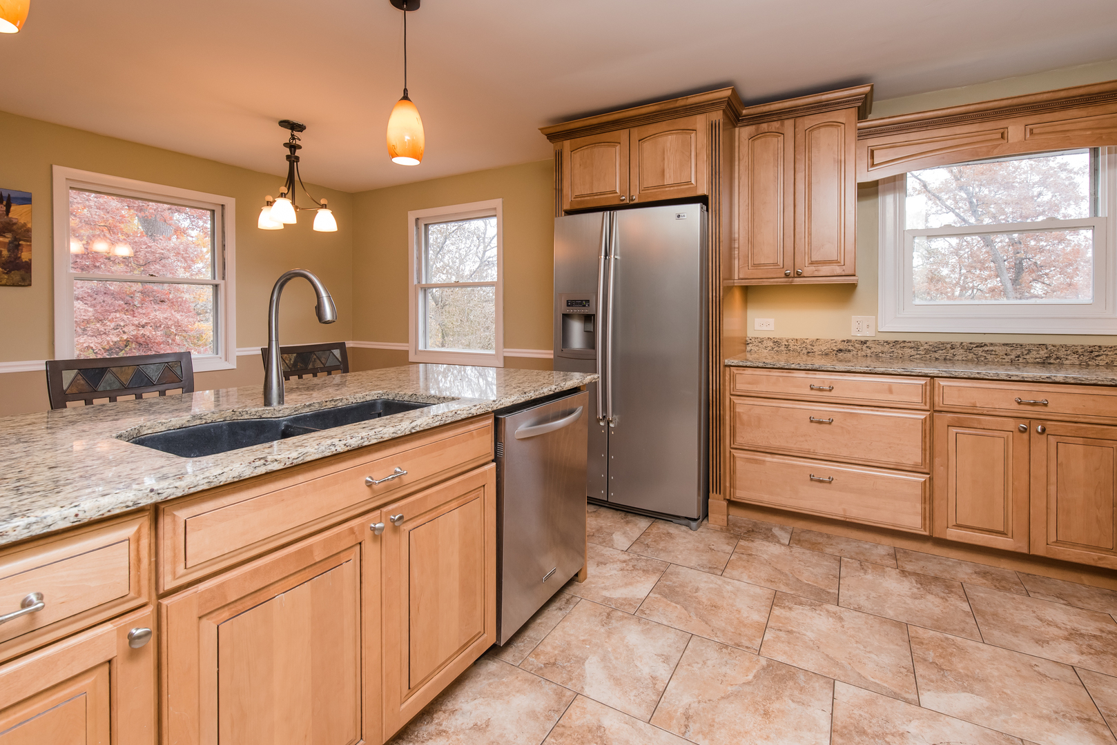 296 Apache Trail Lake In The Hills, IL 60156 - Photo 4 of 20