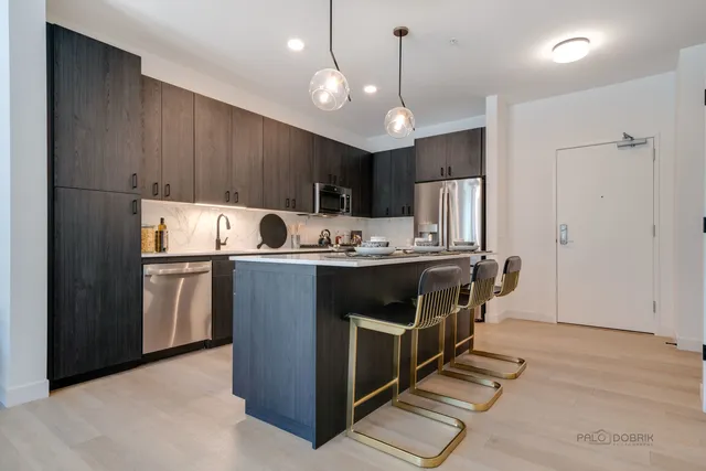 $2,276 | 750 Hawthorn Row, Unit 1159, Vernon Hills, IL 60061