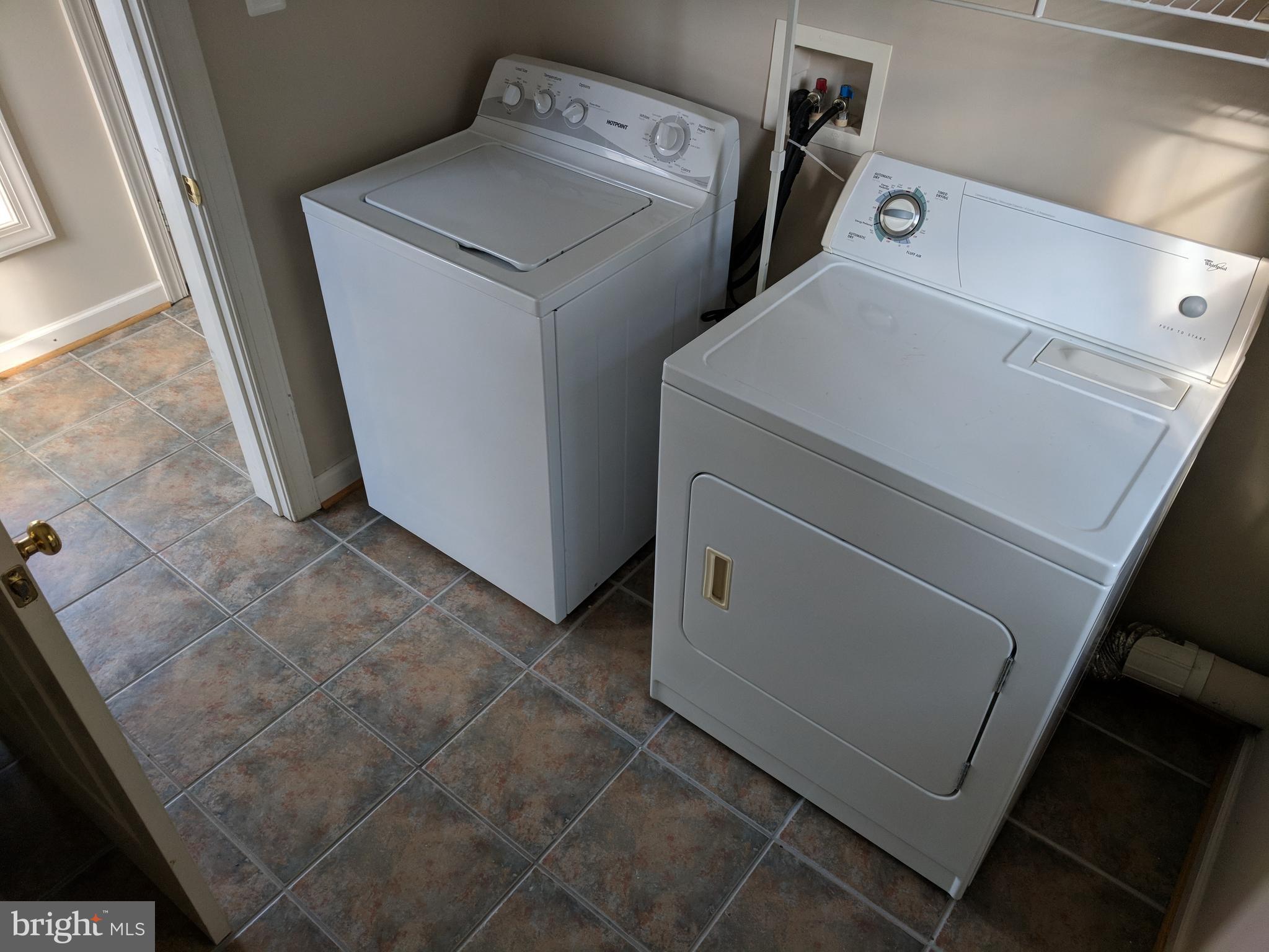 23014 Birch Mead Road Clarksburg, MD 20871 - Photo 12 of 30 Spacious laundry room w window and natural light.