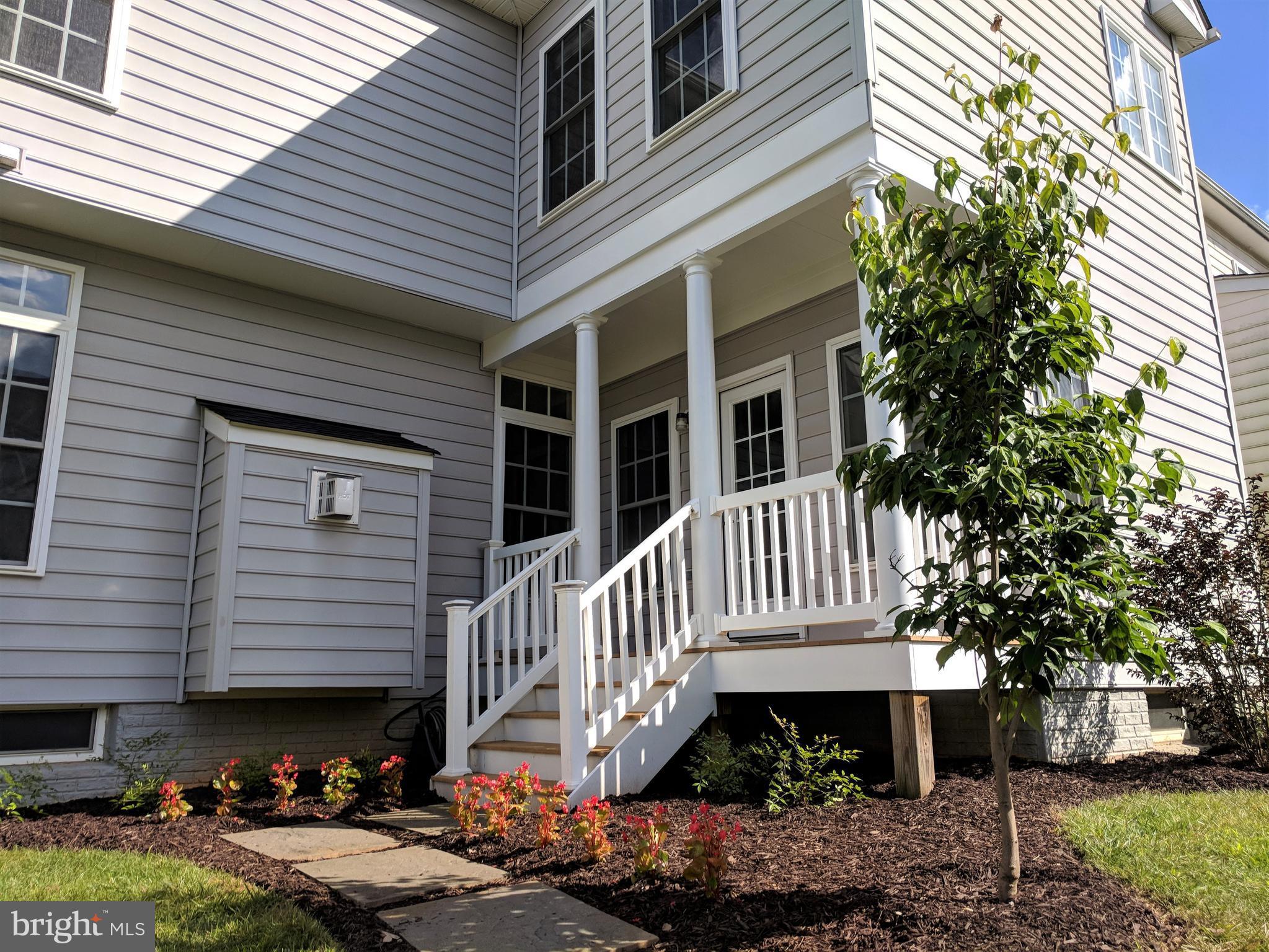 23014 Birch Mead Road Clarksburg, MD 20871 - Photo 29 of 30 Relax on your back porch.