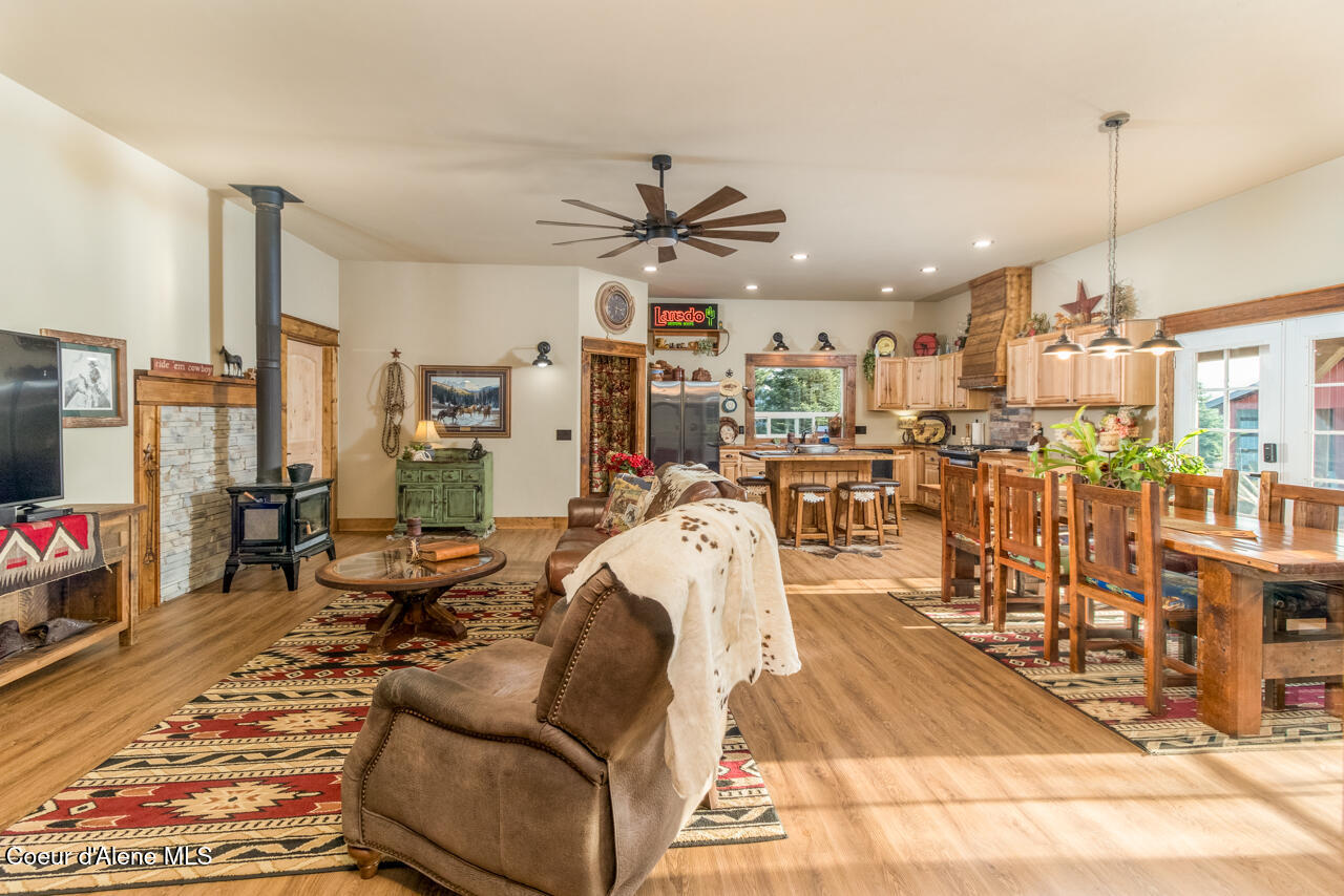 488 Fawn Lane Bonners Ferry, ID 83805 - Photo 7 of 37 IMG_2781-Edit