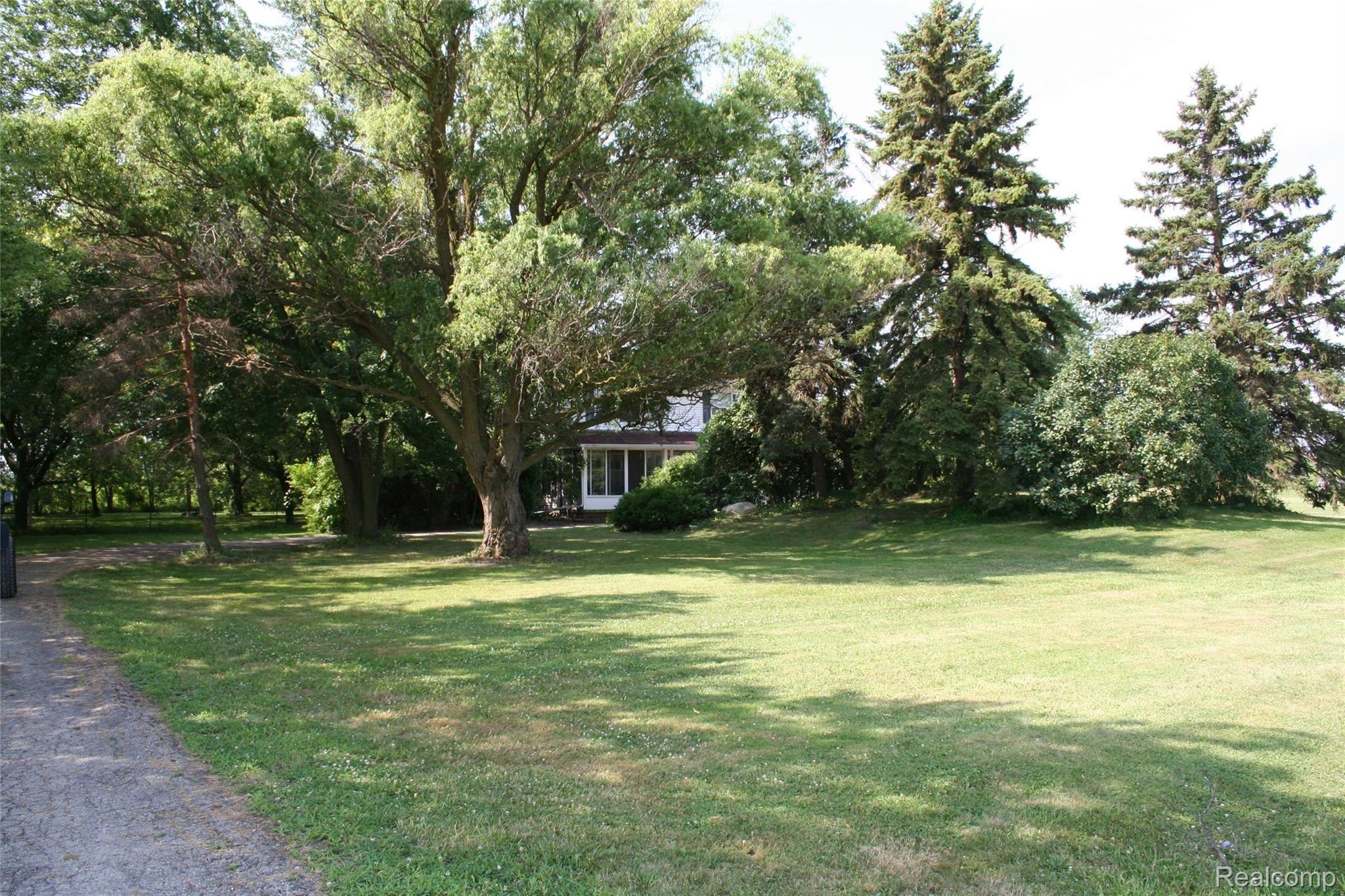 1950 Buhl Road Newport, MI 48166 - Photo 37 of 58 IMG_3322.JPG