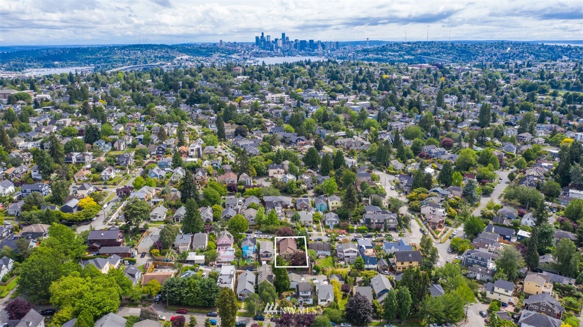 2120 North 61st Street Seattle, WA 98103 - Photo 26 of 27 Gallery Image 26