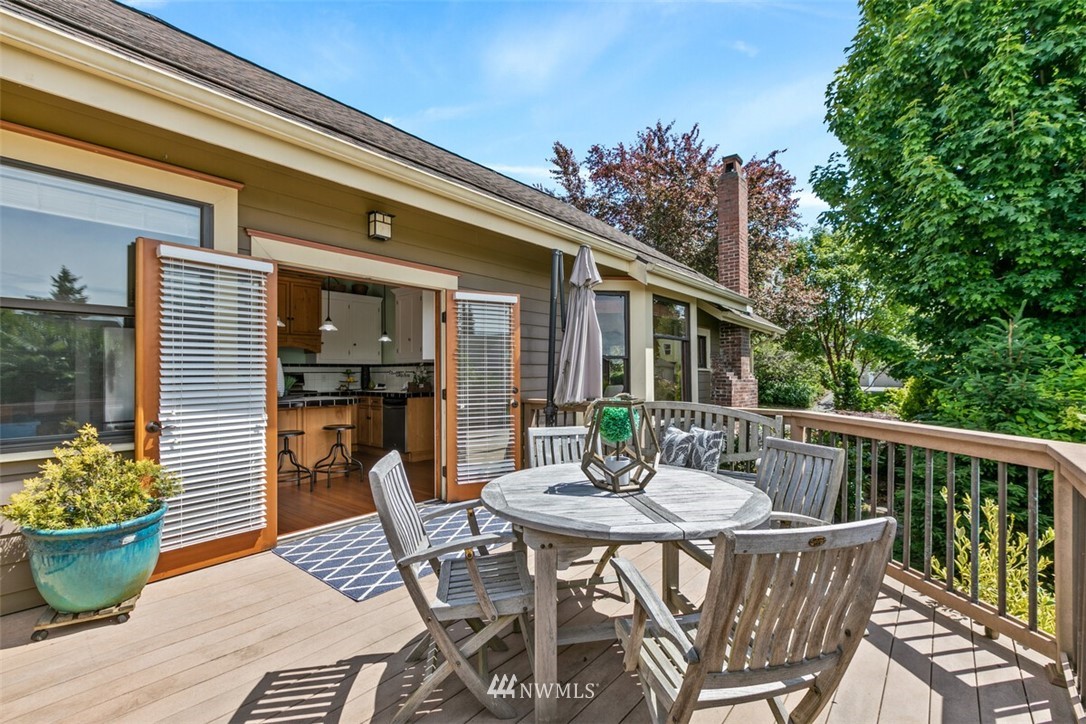 2120 North 61st Street Seattle, WA 98103 - Photo 10 of 27 Gallery Image 10