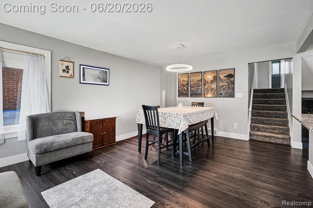 30831 Ridgefield Avenue Warren, MI 48088 - Photo 2 of 17