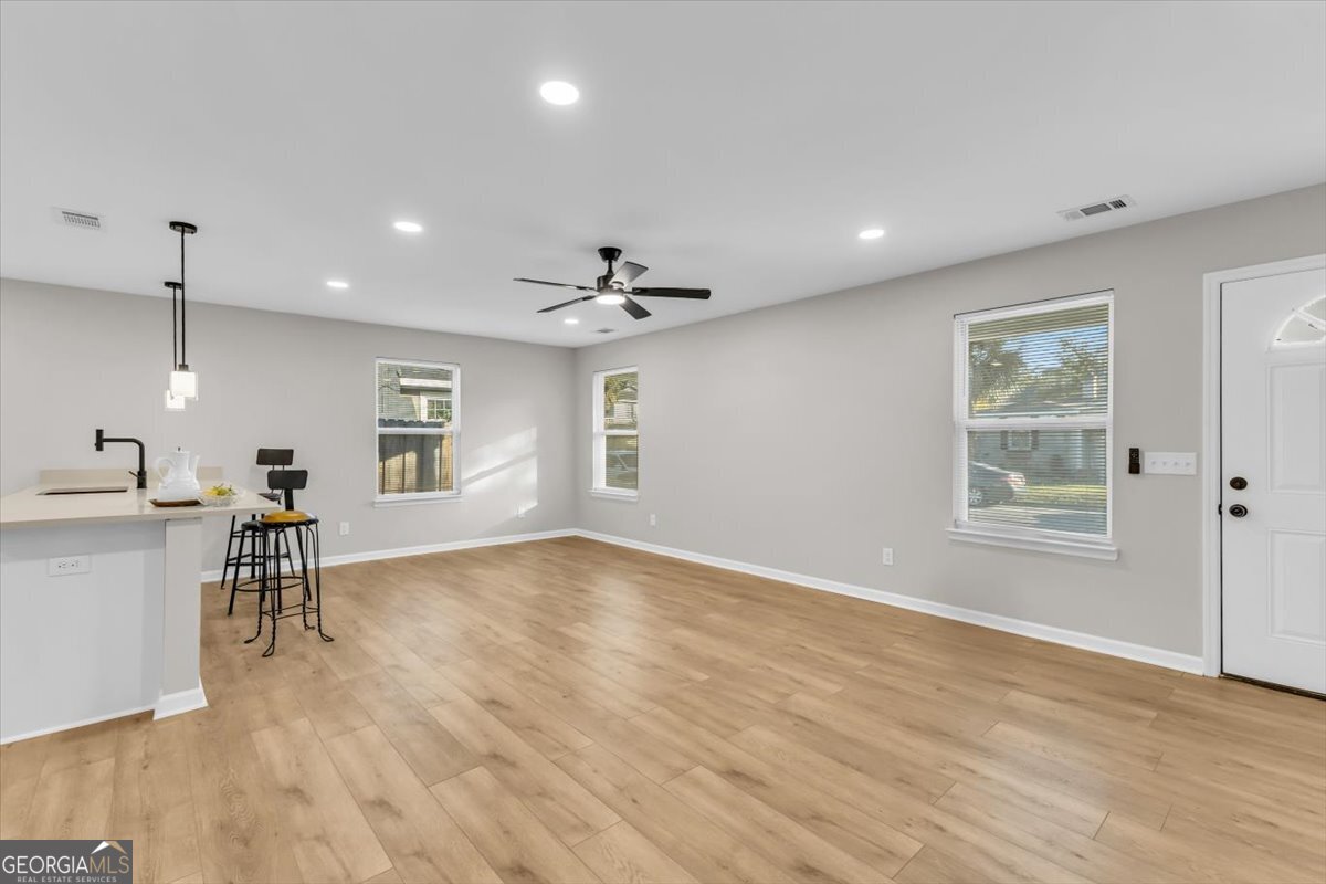 22 West 61st Street Savannah, GA 31405 - Photo 14 of 38