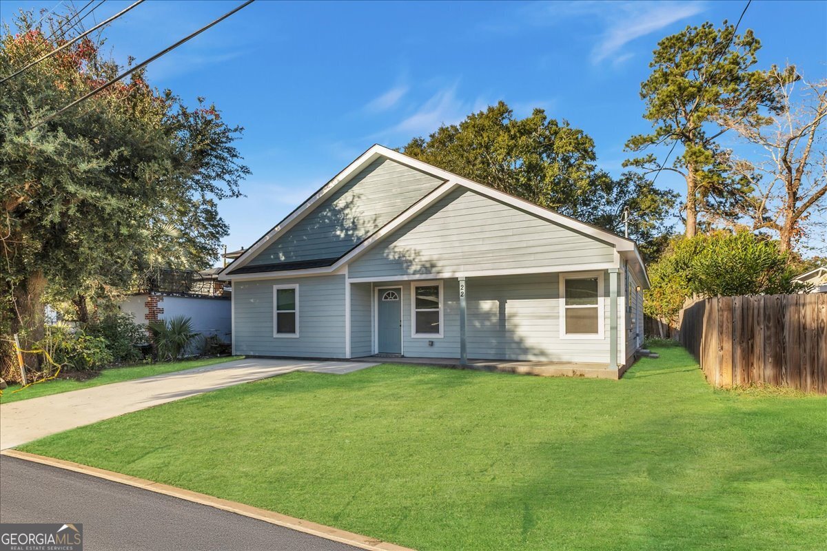 22 West 61st Street Savannah, GA 31405 - Photo 2 of 38