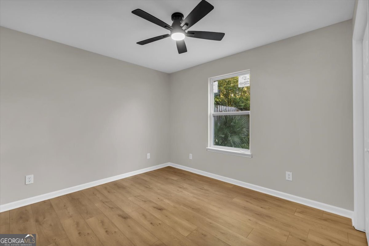 22 West 61st Street Savannah, GA 31405 - Photo 29 of 38