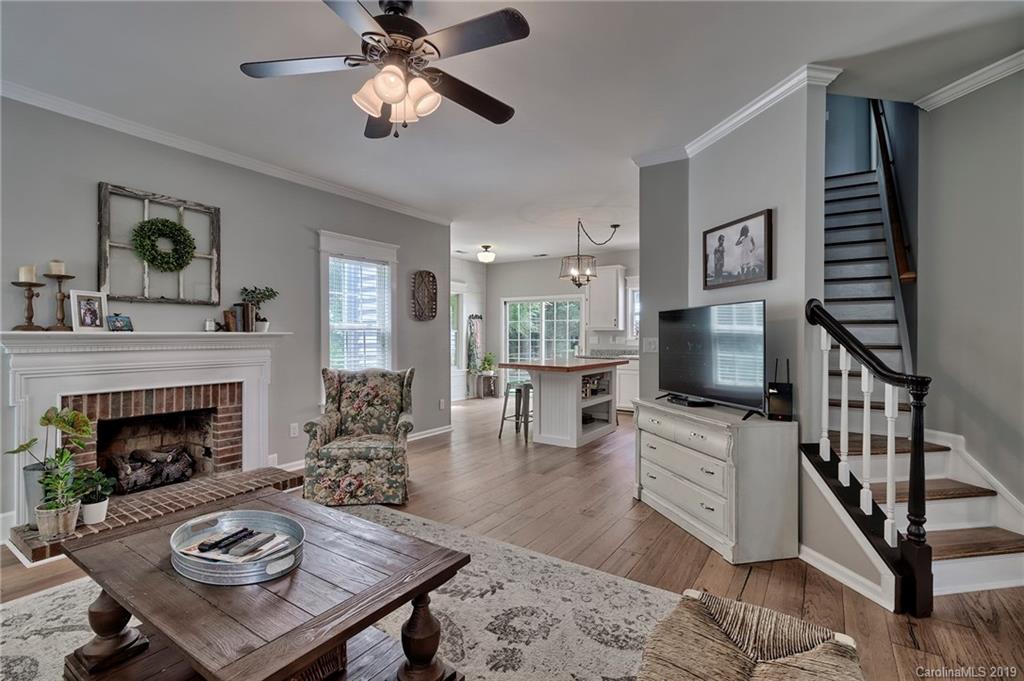 643 East Cheval Drive Fort Mill, SC 29708 - Photo 4 of 48