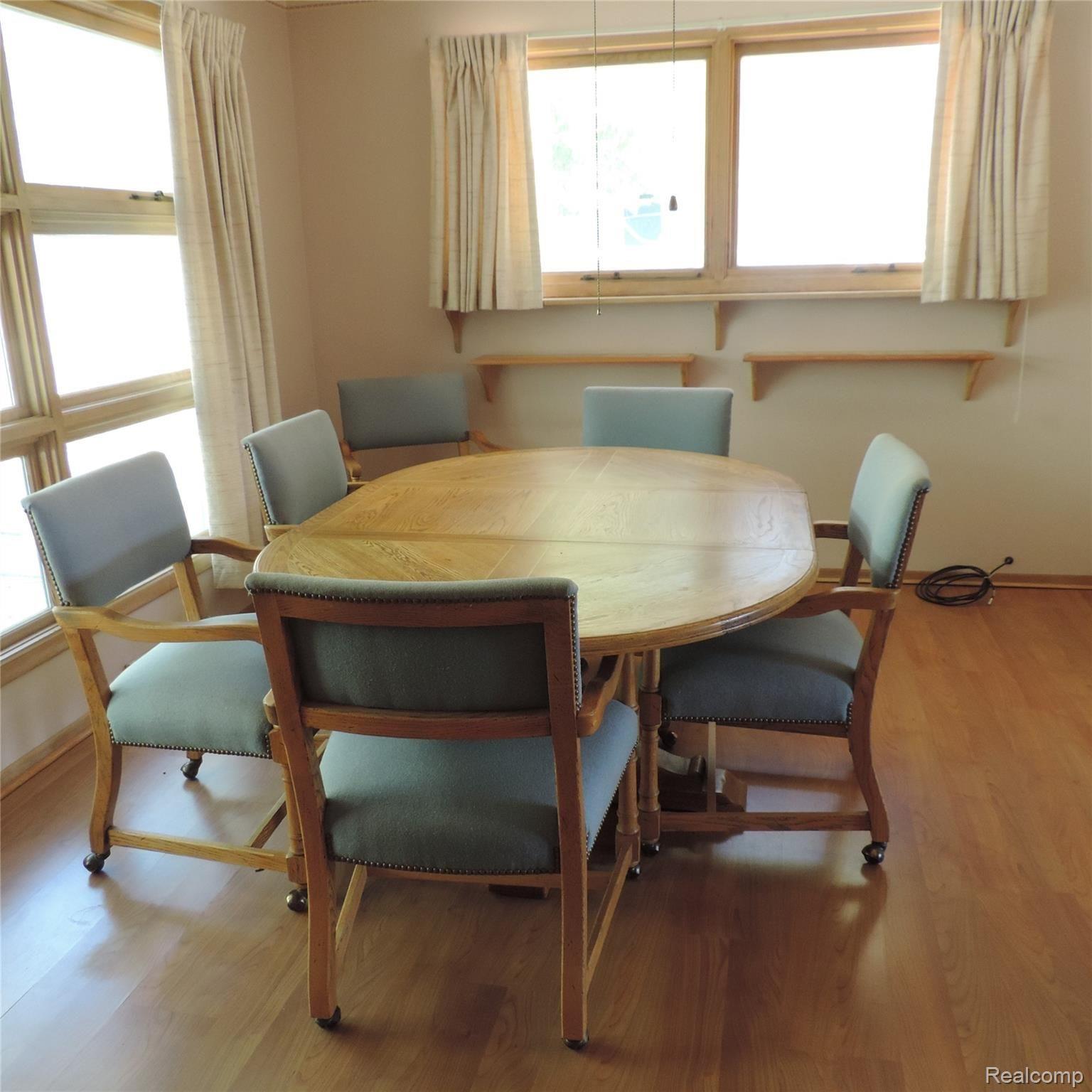 1650 West Predmore Road Oakland, MI 48363 - Photo 11 of 19 sunny breakfast area.