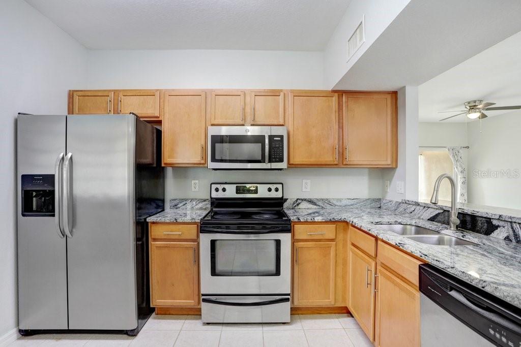 9523 Newdale Way, Unit 102 Riverview, FL 33578 - Photo 4 of 20