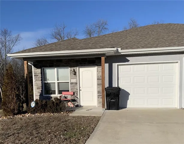 $199,000 | 914 Riffle Drive, Pleasant Hill, MO 64080