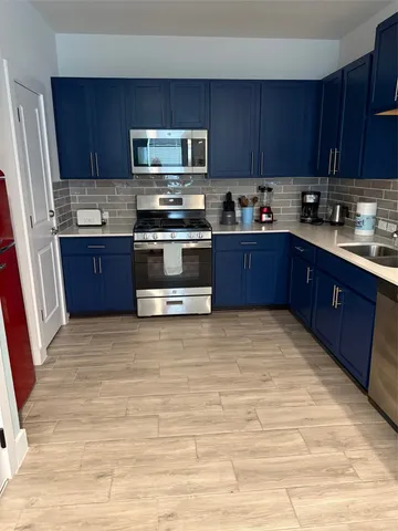 $1,550 | 7904 Hillock Terrace, Austin, TX 78744