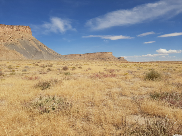 20 Thompson Area Road Green River, UT 84525 - Photo 7 of 18 View looking east