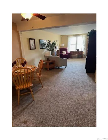 $255,000 | 100 Brooklyn Avenue, Unit 3L, Freeport, NY 11520