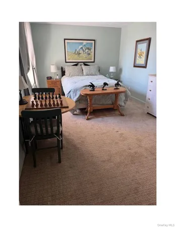 $255,000 | 100 Brooklyn Avenue, Unit 3L, Freeport, NY 11520