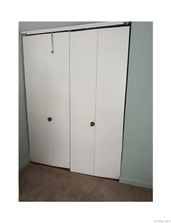 $255,000 | 100 Brooklyn Avenue, Unit 3L, Freeport, NY 11520