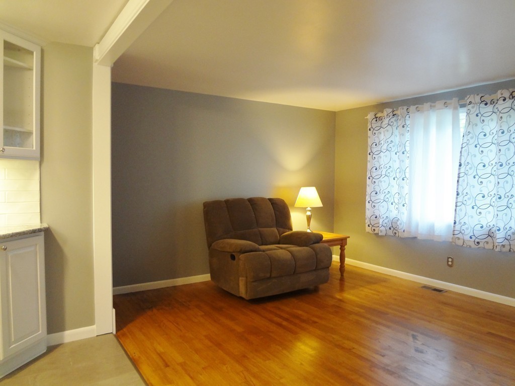 45 Partridge Drive Springfield, MA 01119 - Photo 5 of 17