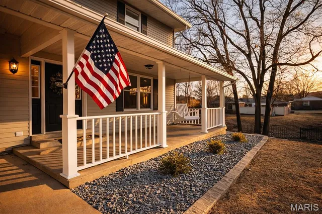 $389,900 | 310 Fairview Lane, Desloge, MO 63601