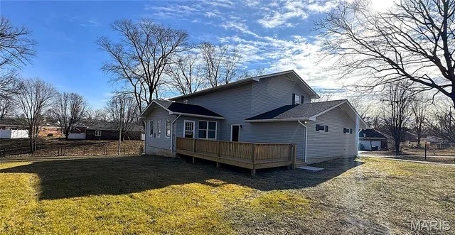 $389,900 | 310 Fairview Lane, Desloge, MO 63601