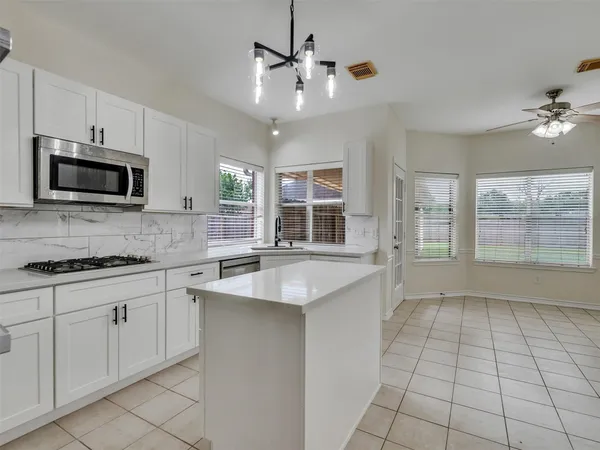 $3,050 | 4510 Chestnut Meadow Drive, Sugar Land, TX 77479