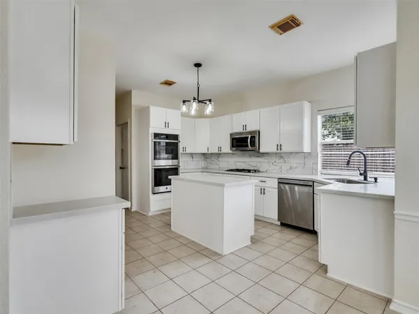 $3,050 | 4510 Chestnut Meadow Drive, Sugar Land, TX 77479