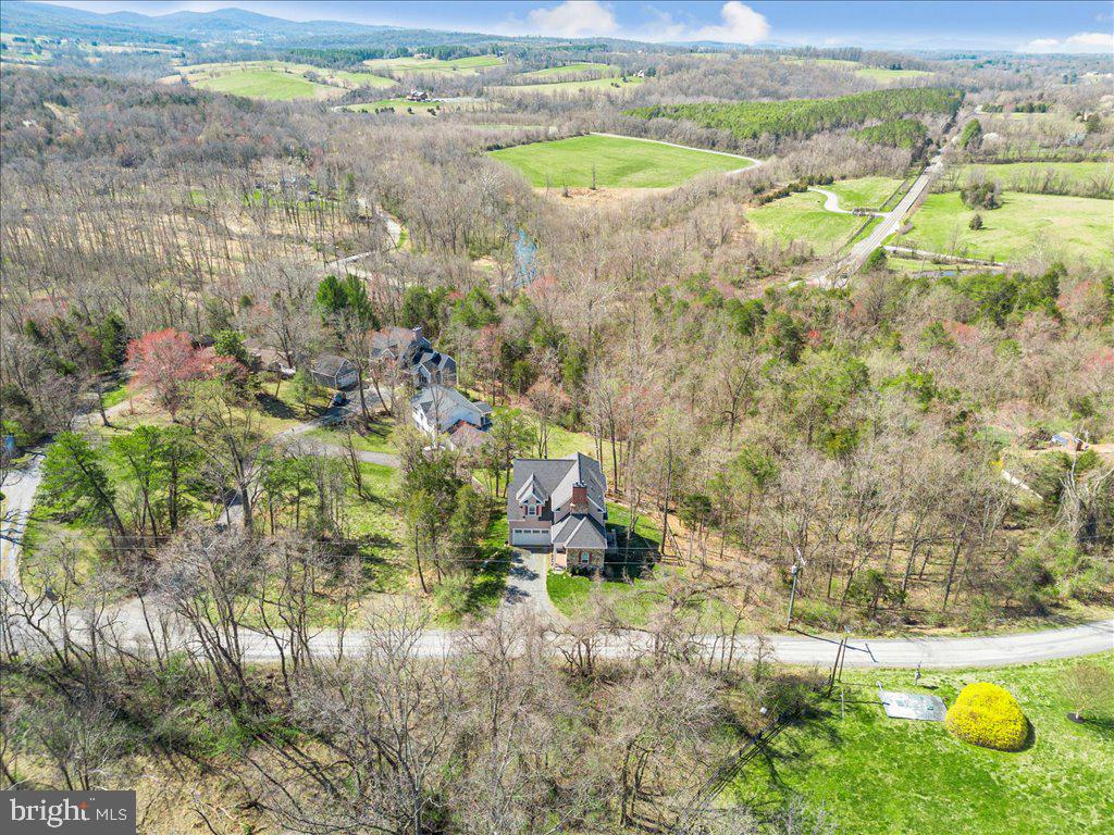 39163 Aldie Road Aldie, VA 20105 - Photo 54 of 68 Gallery Image 54
