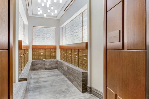 $769,000 | 100 Lovejoy Wharf, Unit 5N, Boston, MA 02114