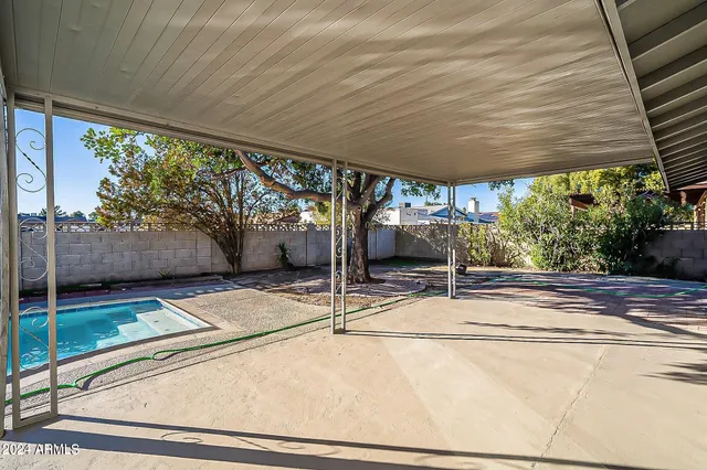 $2,600 | 14008 North 52nd Avenue, Glendale, AZ 85306