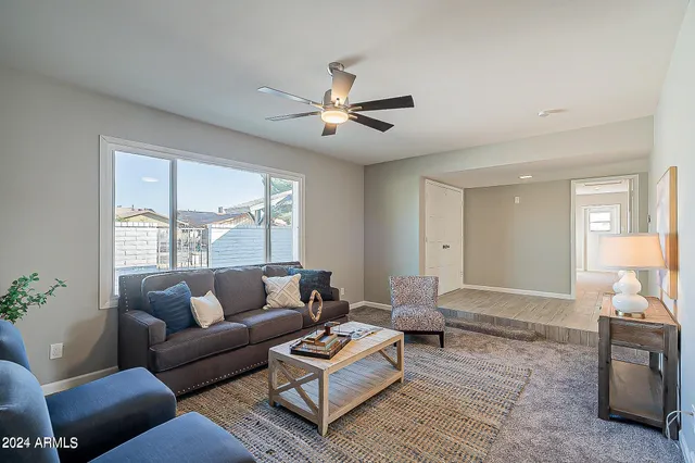 $2,600 | 14008 North 52nd Avenue, Glendale, AZ 85306