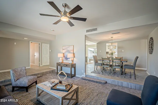 $2,600 | 14008 North 52nd Avenue, Glendale, AZ 85306