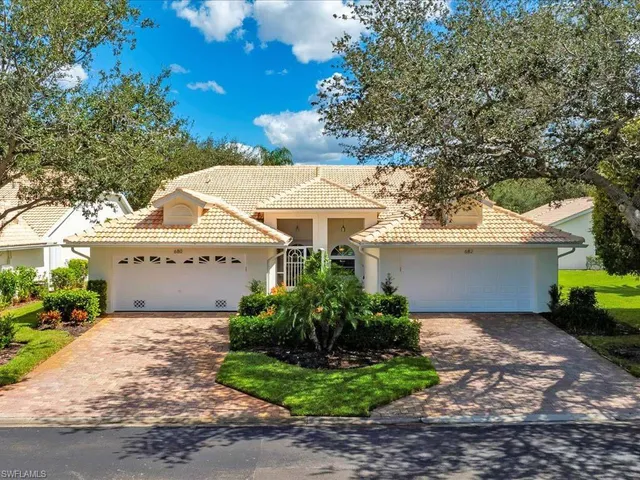 $580,000 | 682 Wiggins Bay Drive, Naples, FL 34110