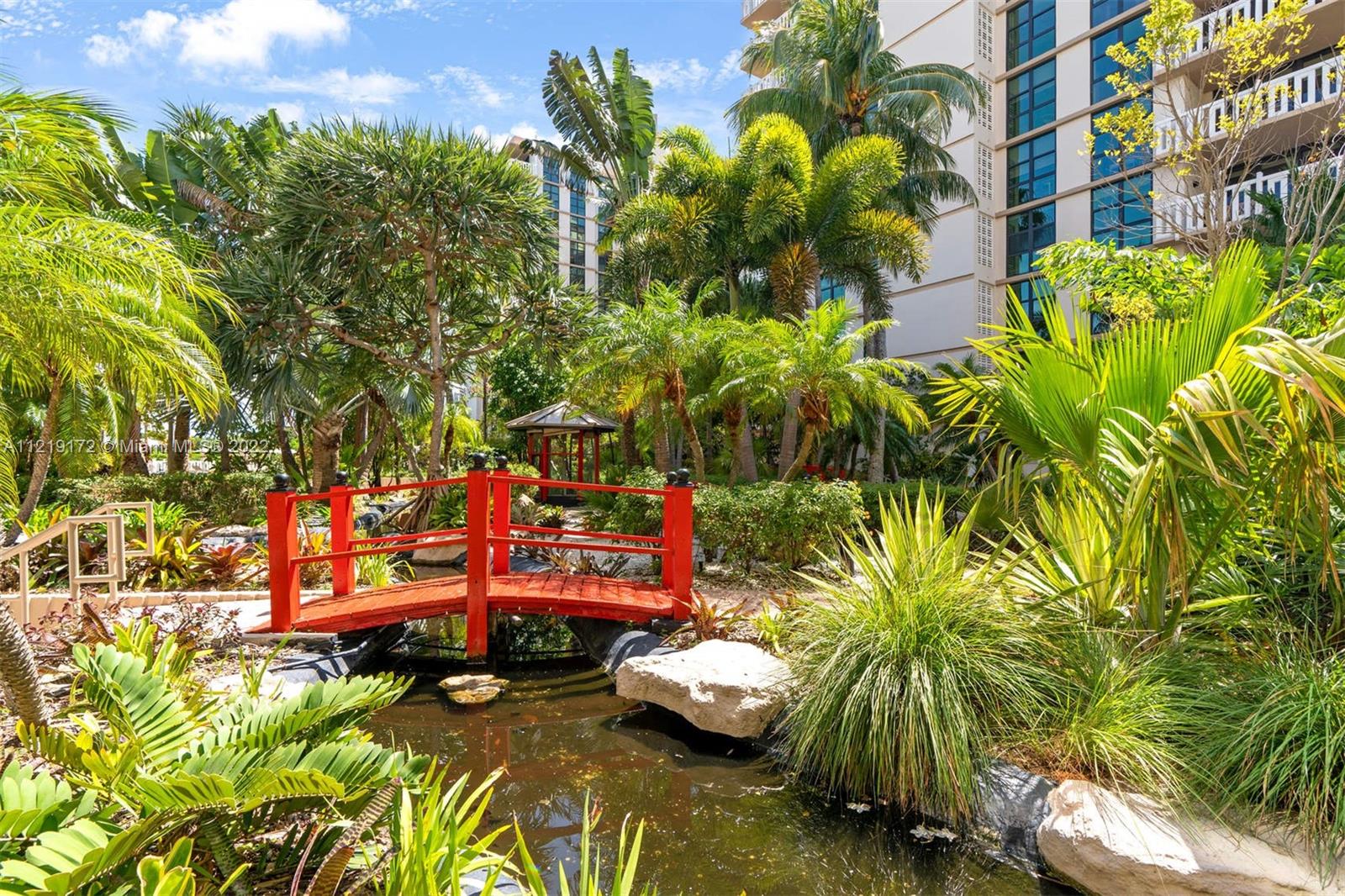 1121 Crandon Boulevard, Unit E801 Key Biscayne, FL 33149 - Photo 24 of 29 a view of an outdoor space