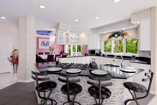 $1,499,900 | 2822 Moelter Drive, Lyons, WI 53147