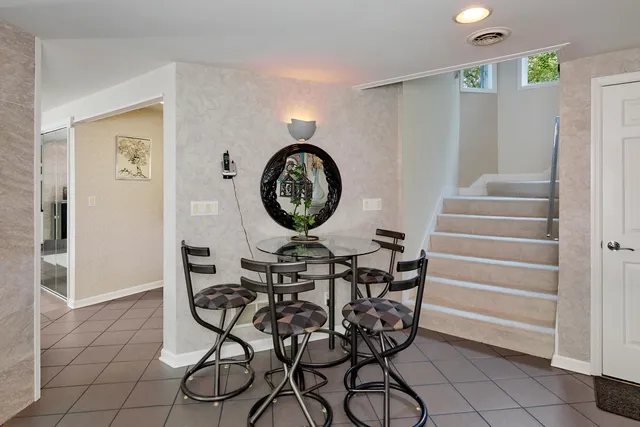 $1,499,900 | 2822 Moelter Drive, Lyons, WI 53147