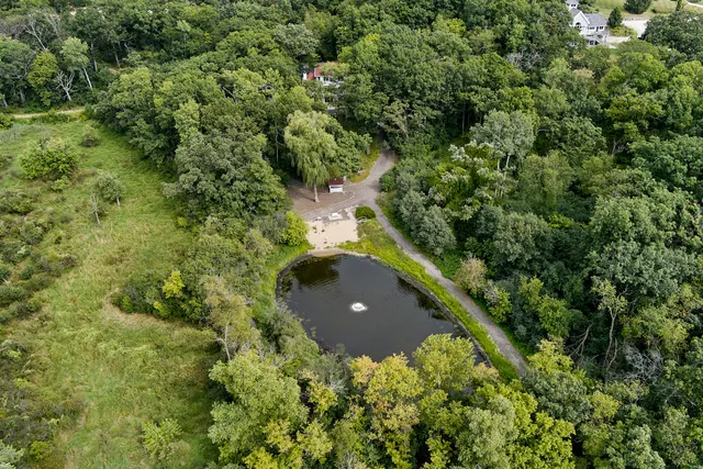 $1,499,900 | 2822 Moelter Drive, Lyons, WI 53147