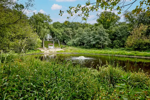 $1,499,900 | 2822 Moelter Drive, Lyons, WI 53147