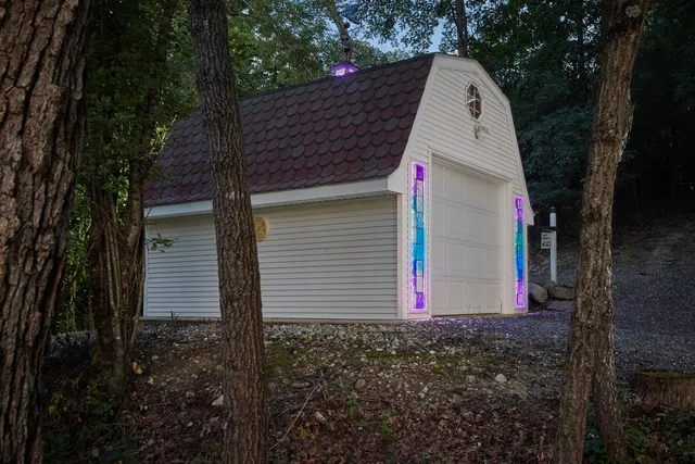 $1,499,900 | 2822 Moelter Drive, Lyons, WI 53147