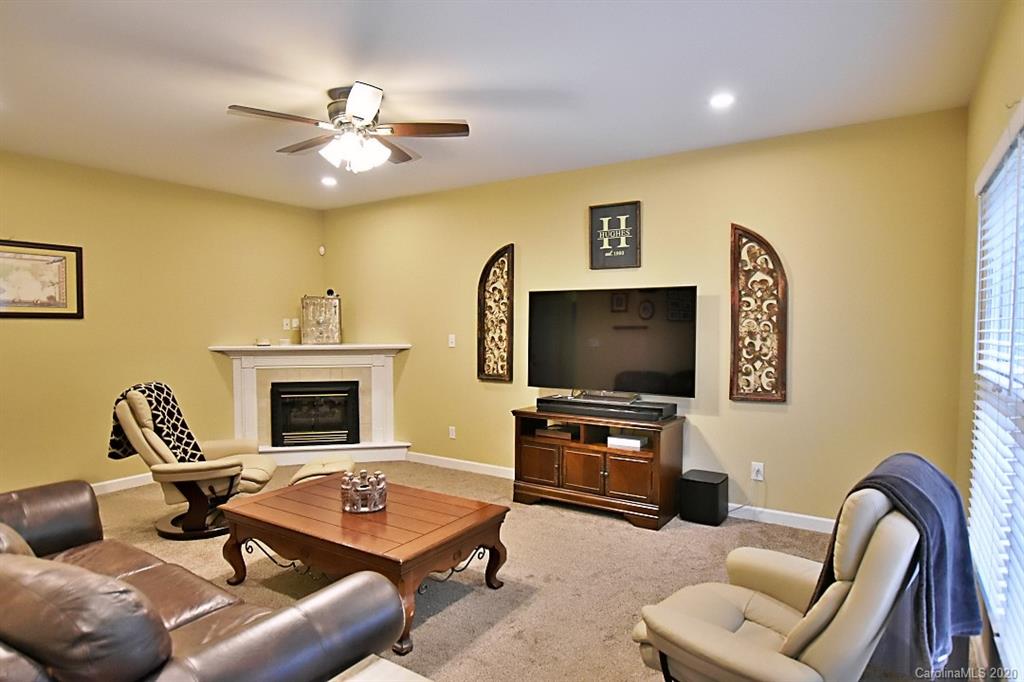 2299 Crosstrail Ridge Rock Hill, SC 29732 - Photo 6 of 24 Gallery Image 6