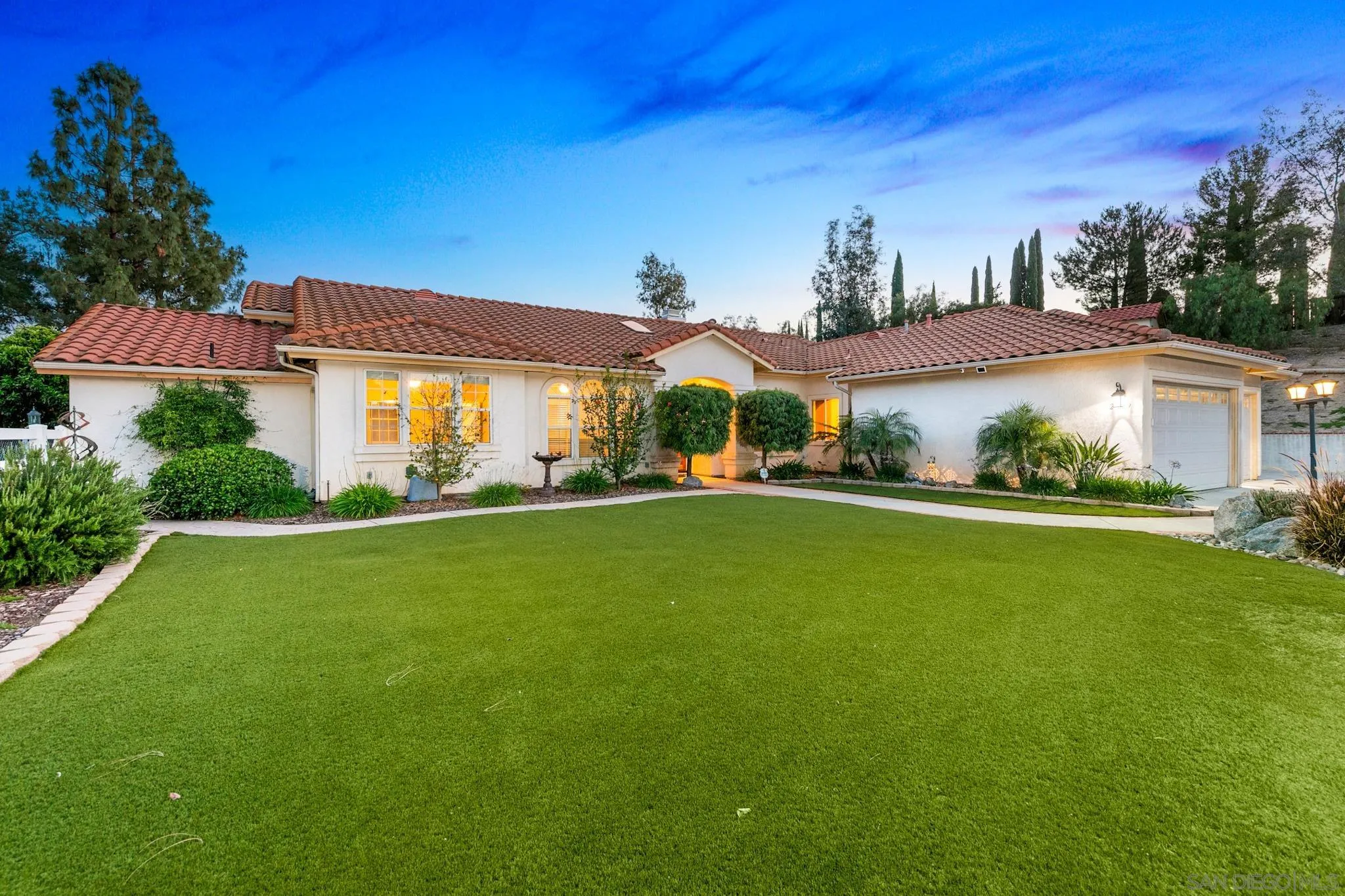 2389 Victoria Circle Alpine, CA 91901 - Photo 3 of 50
