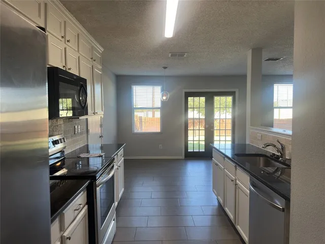 $2,500 | 1744 Hickory Creek Lane, Rockwall, TX 75032