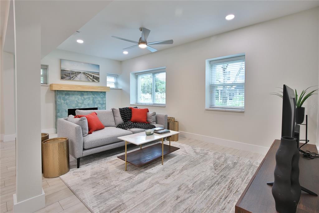 1901 Morrill Street Sarasota, FL 34236 - Photo 7 of 24