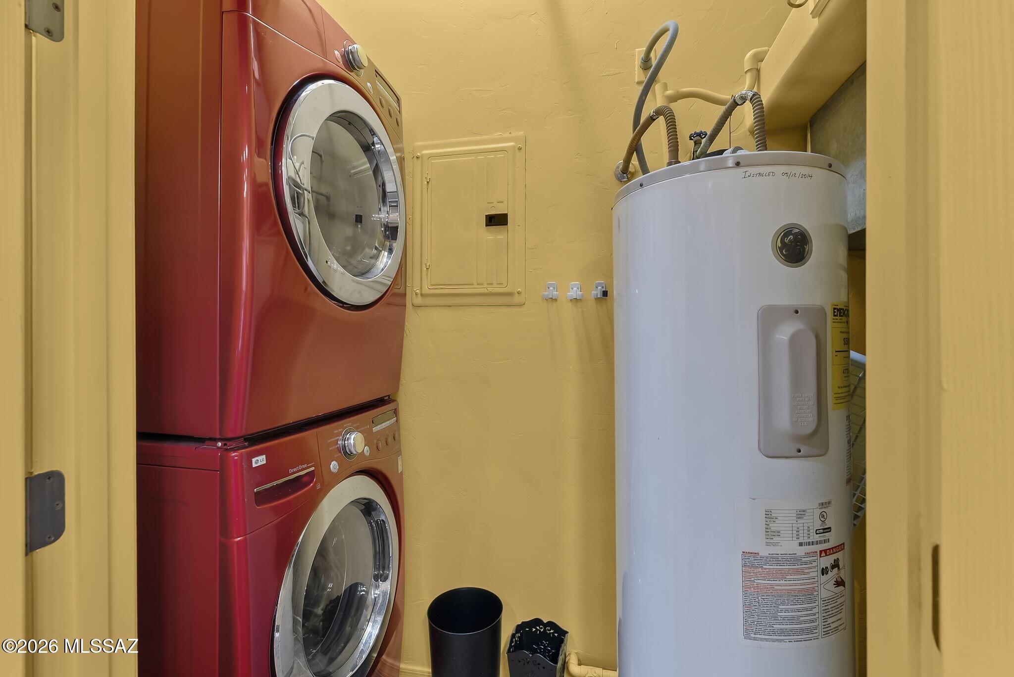 101 Post Way Tubac, AZ 85646 - Photo 19 of 31 a utility room with dryer and washer