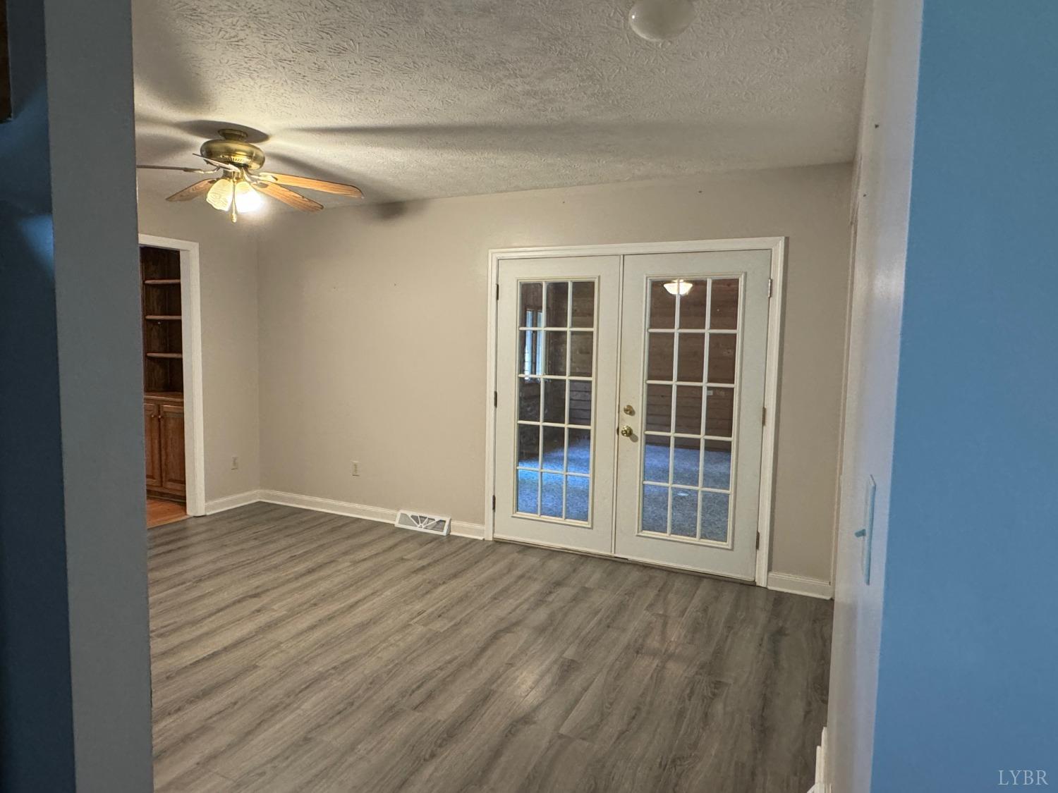 580 First Rock Road Prospect, VA 23960 - Photo 10 of 22 a view of an empty room with a window