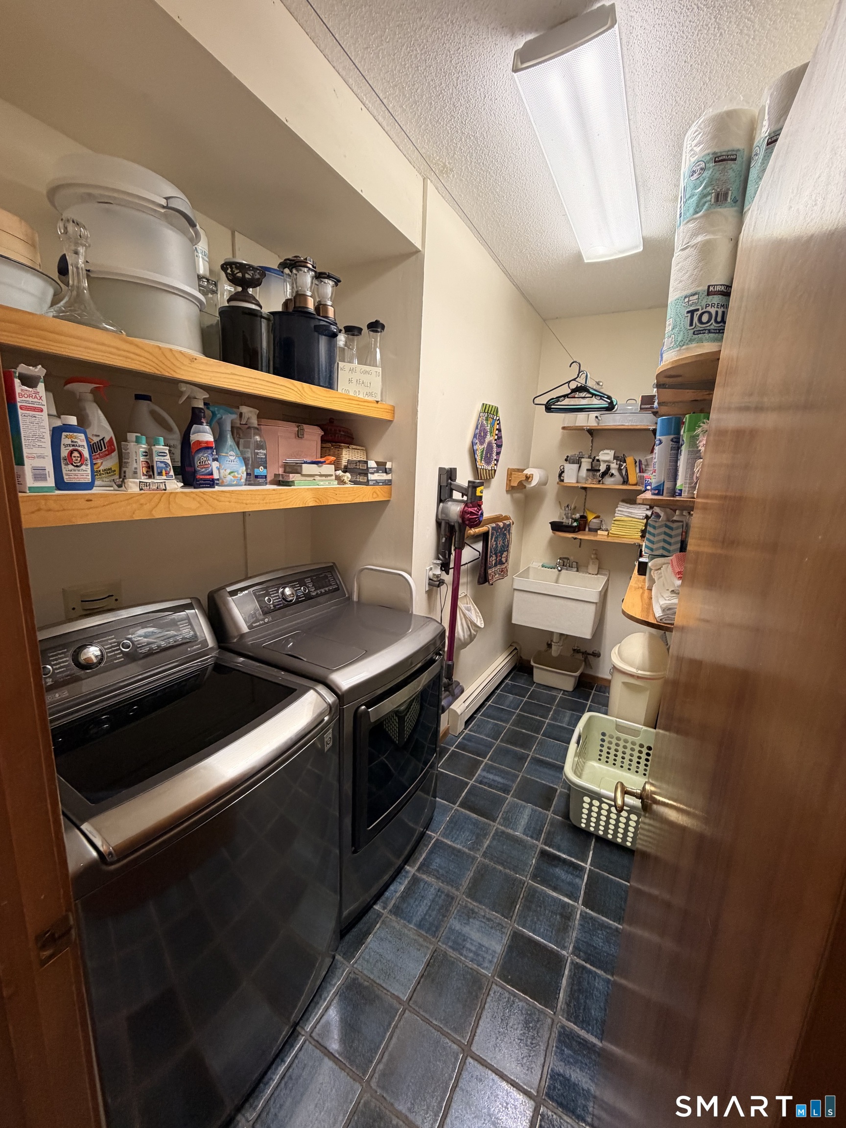 86 Washburn Road Canton, CT 06019 - Photo 16 of 40 a stove top oven sitting inside of a kitchen