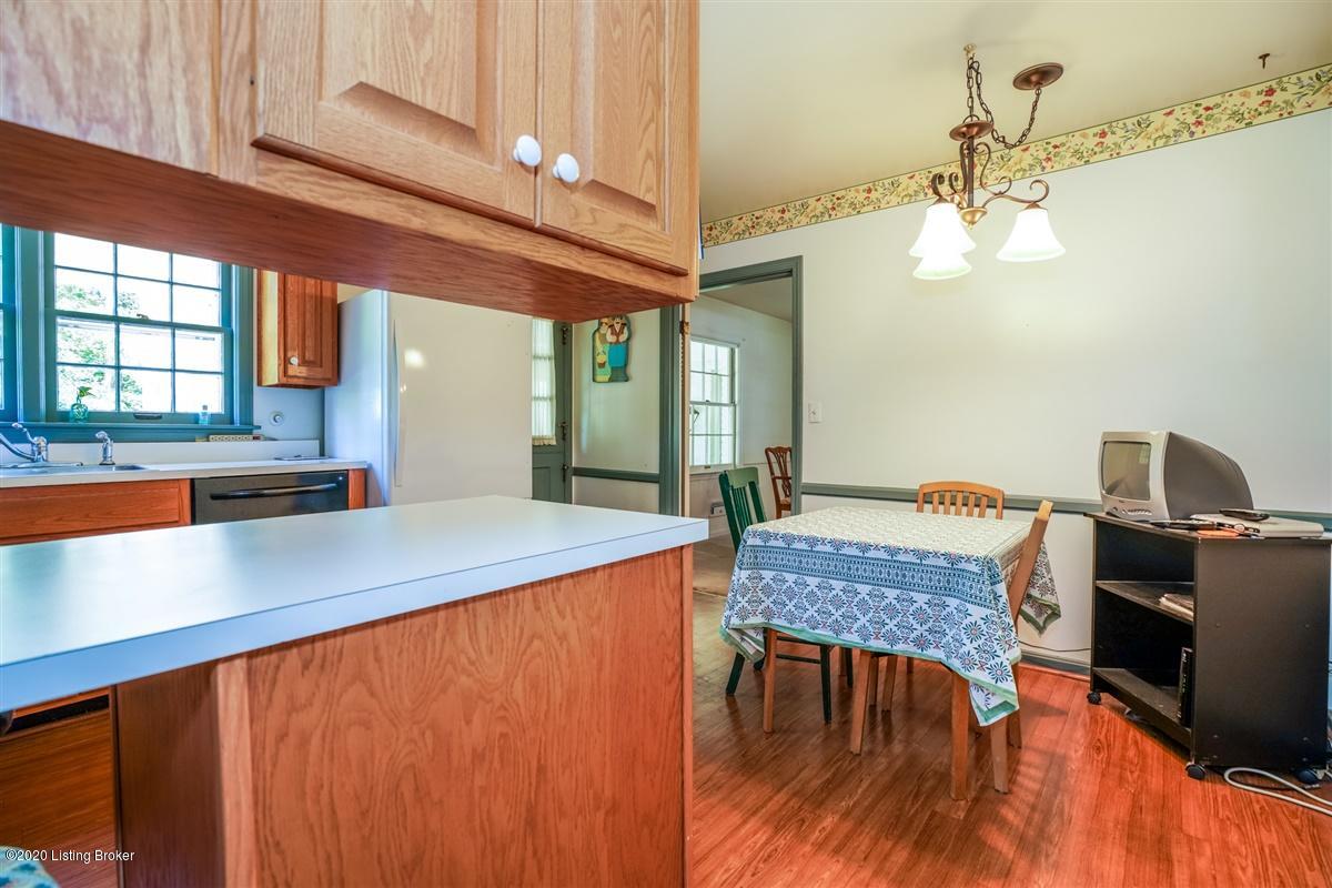 721 Wicklow Road Louisville, KY 40207 - Photo 12 of 51 18-721-18