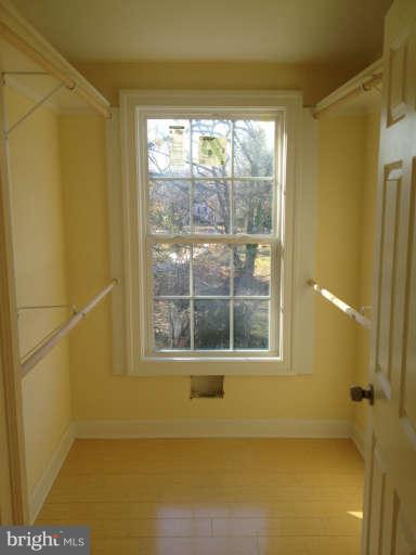 4407 Maple Road Morningside, MD 20746 - Photo 3 of 19 close on Master