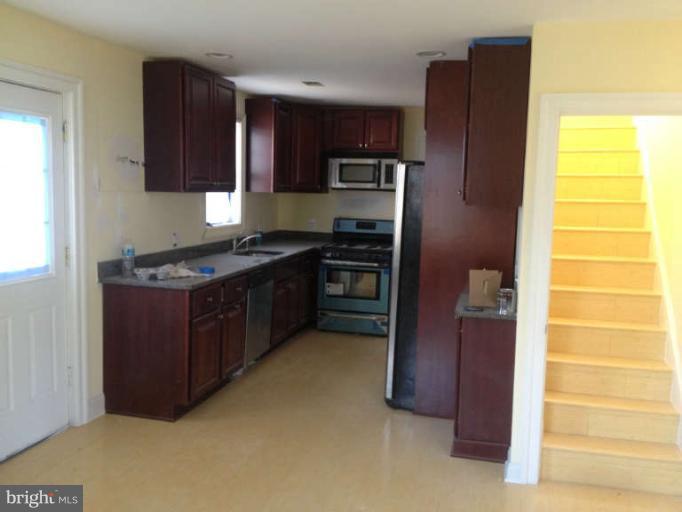 4407 Maple Road Morningside, MD 20746 - Photo 4 of 19 Kitchen