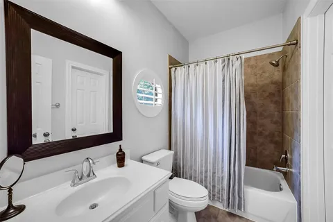 $625,000 | 3322 Memorial Crest Boulevard, Houston, TX 77007