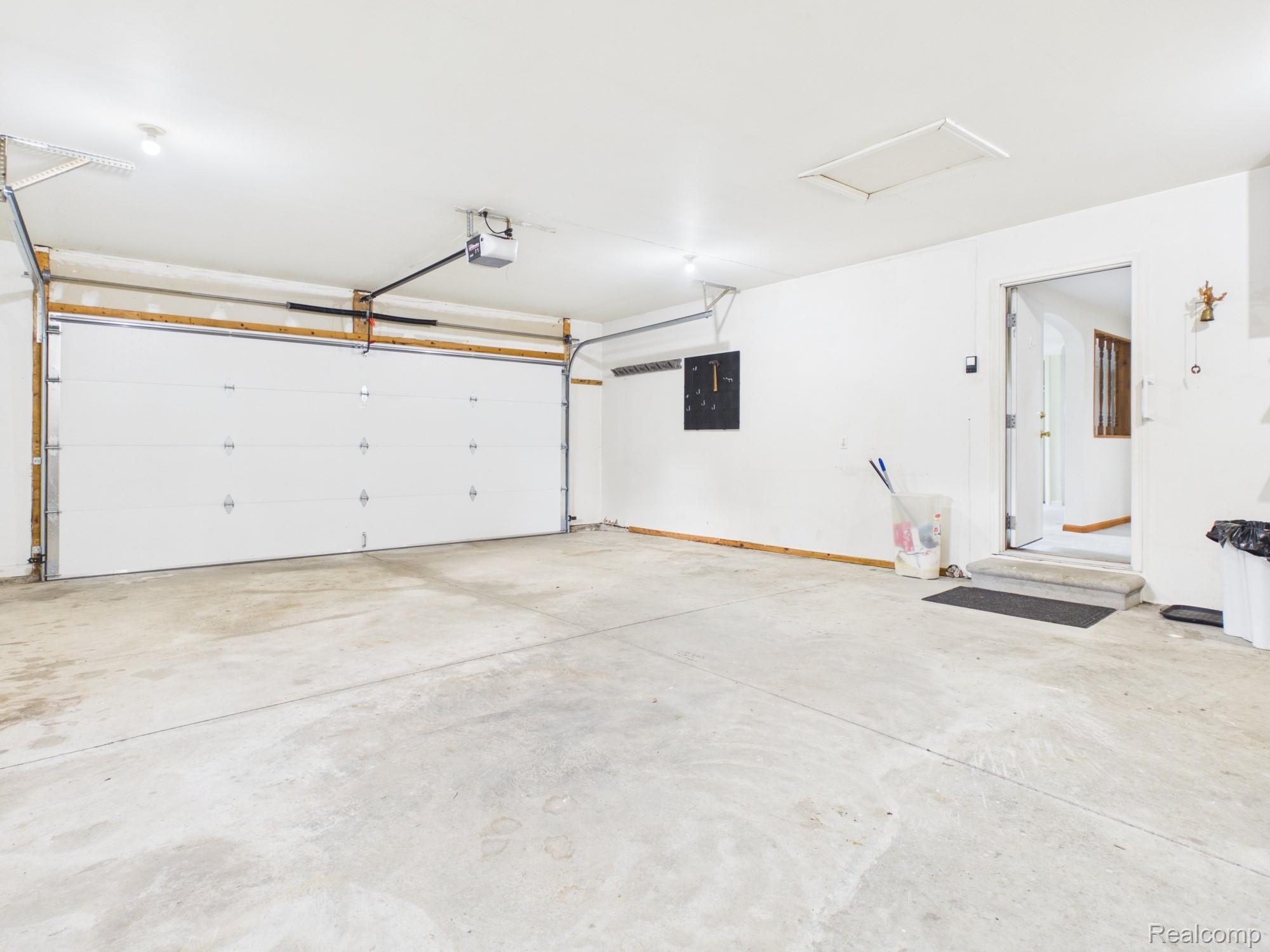 33 Davis Lake Road Lapeer, MI 48446 - Photo 41 of 45 CAM06342G6-PR0057-STILL044.jpg